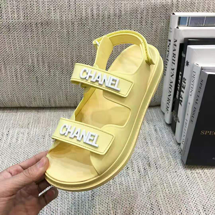 2021 chanle sandals