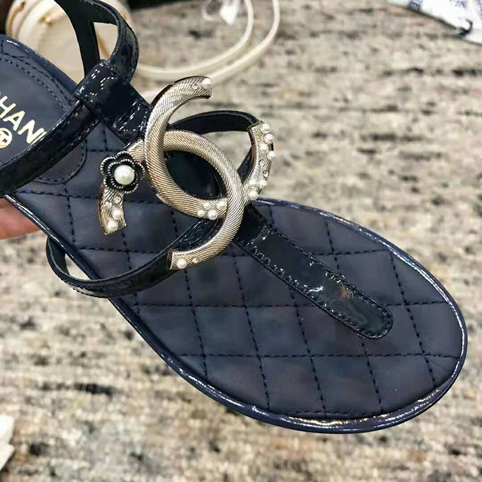 2021 chanle sandals