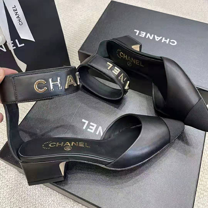 2021 chanle sandals