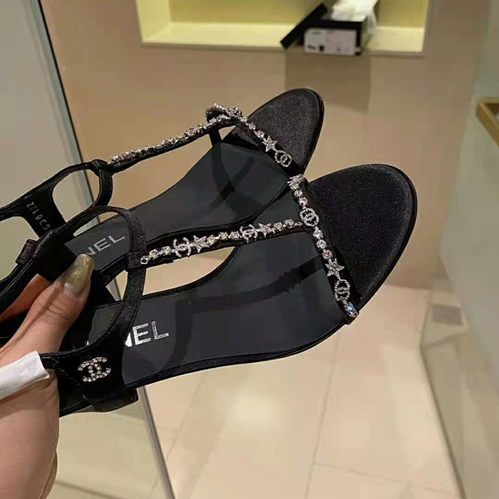 2021 chanle sandals