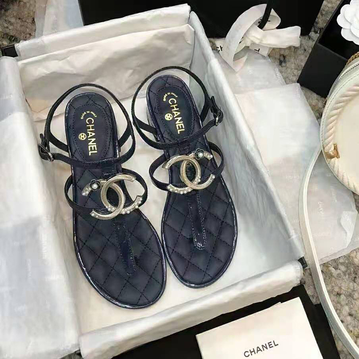 2021 chanle sandals