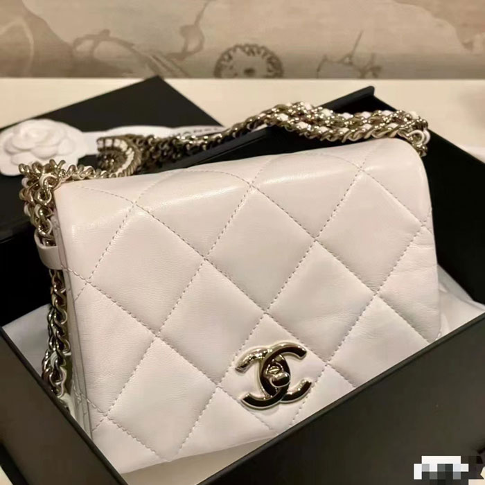 2022 Chanel 22 Flap Bag