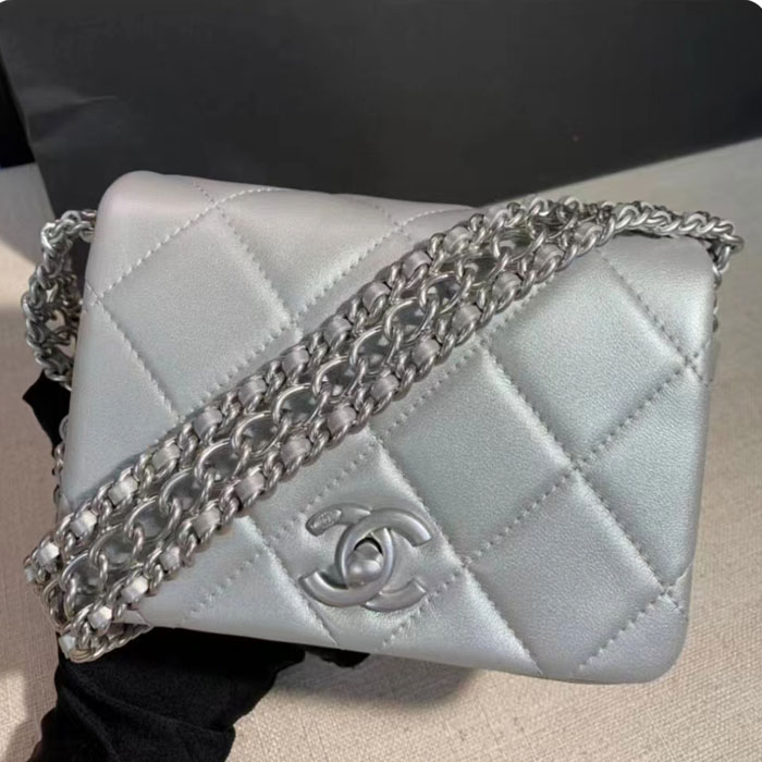 2022 Chanel 22 Flap Bag