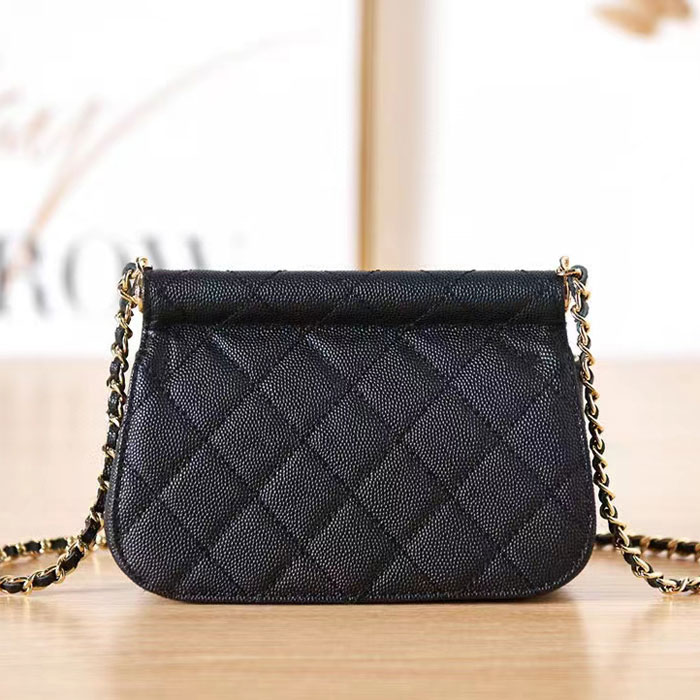 2022 Chanel CLUTCH WITH CHAIN