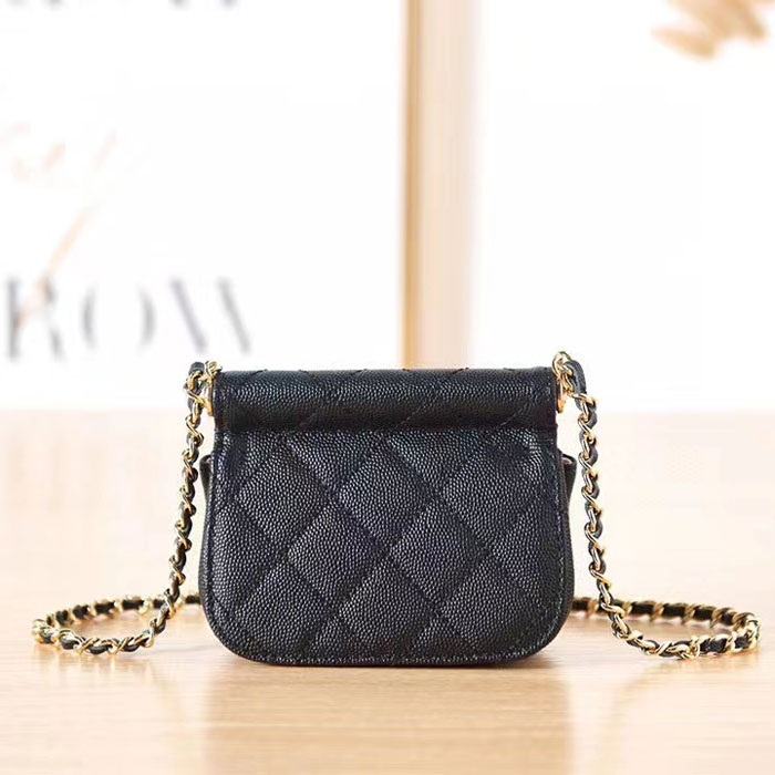 2022 Chanel CLUTCH WITH CHAIN