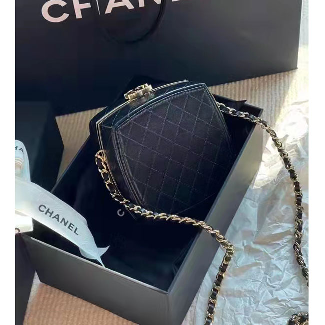 2022 Chanel Clutch With Chain