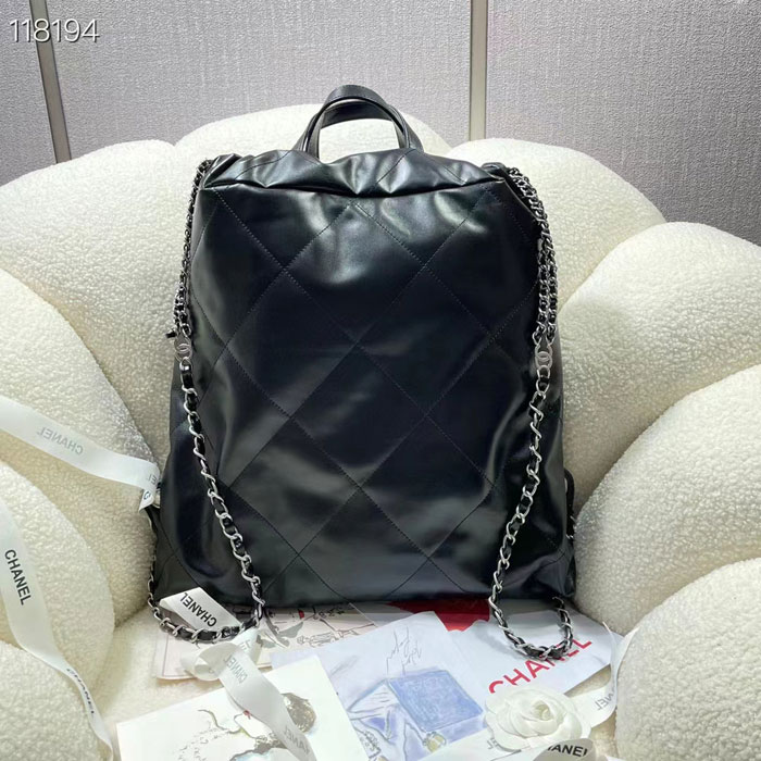 2022 Chanel LARGE BACK PACK CHANEL 22