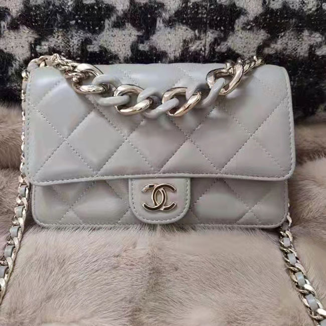 2022 Chanel Wallet On Chain