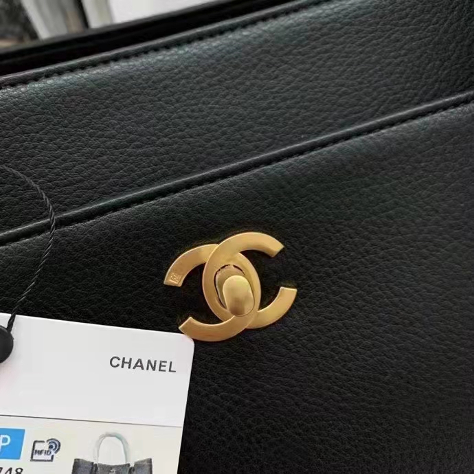 2022 Chanel shopping bag