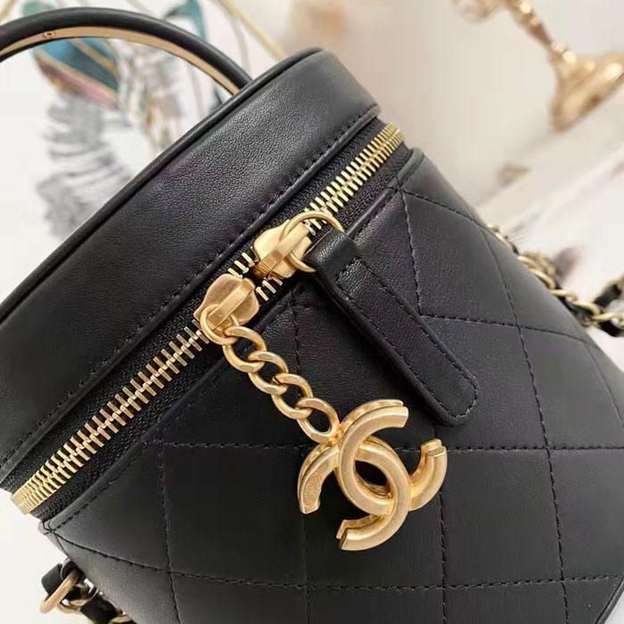 2022 Chanel vanity case