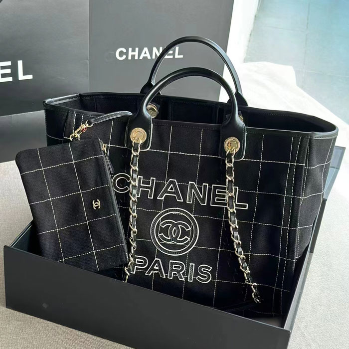 2023 CHANEL SHOPPING BAG