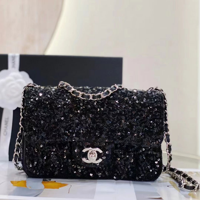 2023 Chanel Classic Mini Flap Bags