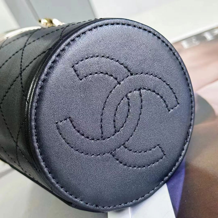 2023 Chanel vanity case