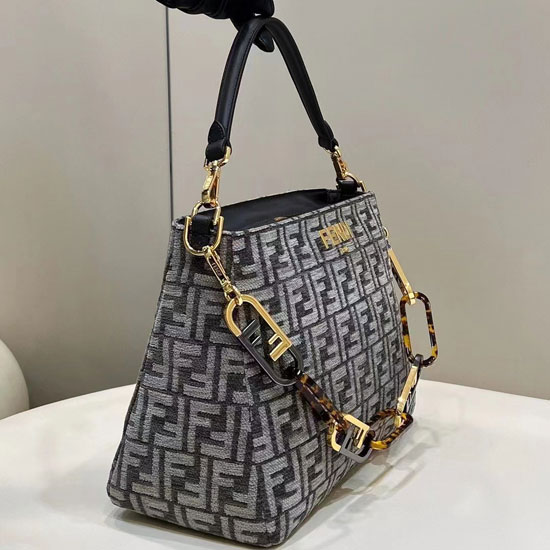 2023 Fendi O Lock Zipper