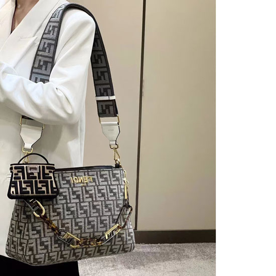 2023 Fendi O Lock Zipper