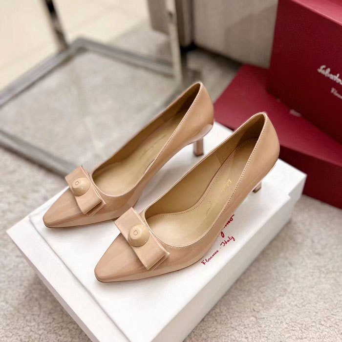 2023 Ferragamo women shoes