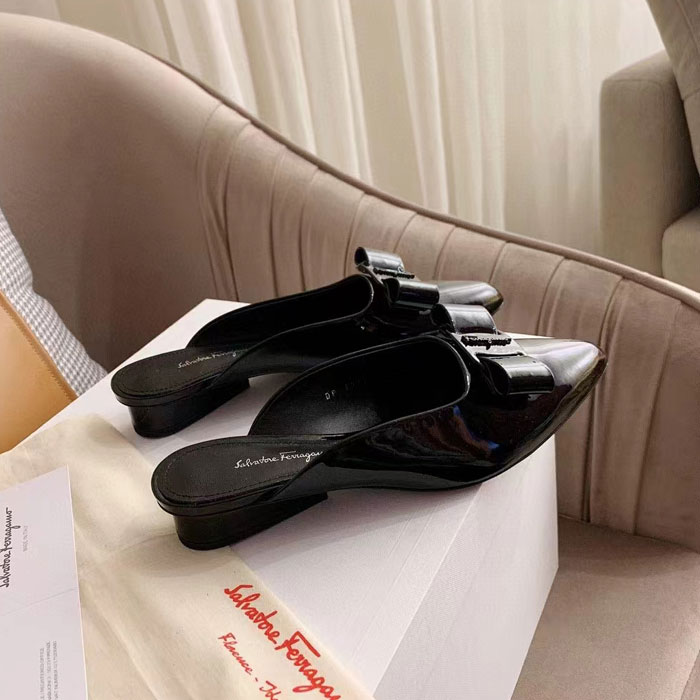 2023 Ferragamo women shoes