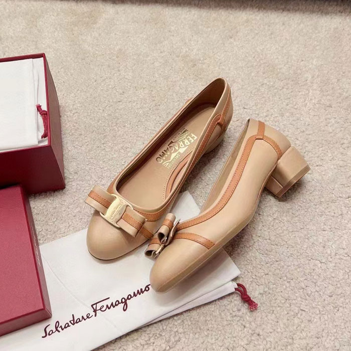 2023 Ferragamo women shoes