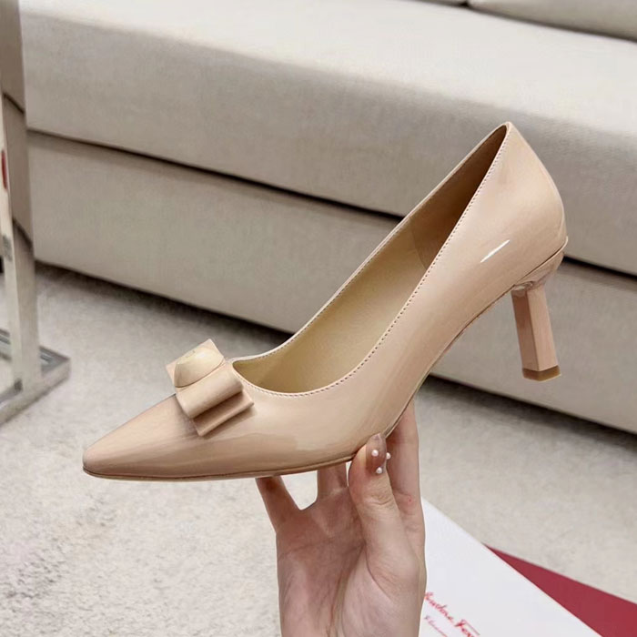 2023 Ferragamo women shoes