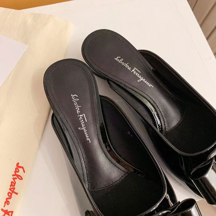 2023 Ferragamo women shoes