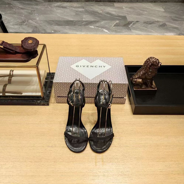 2023 Givenchy women shoes