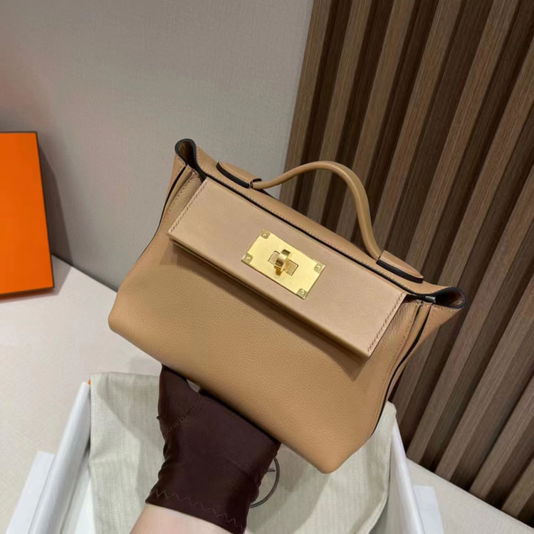 2023 Hermes Kelly