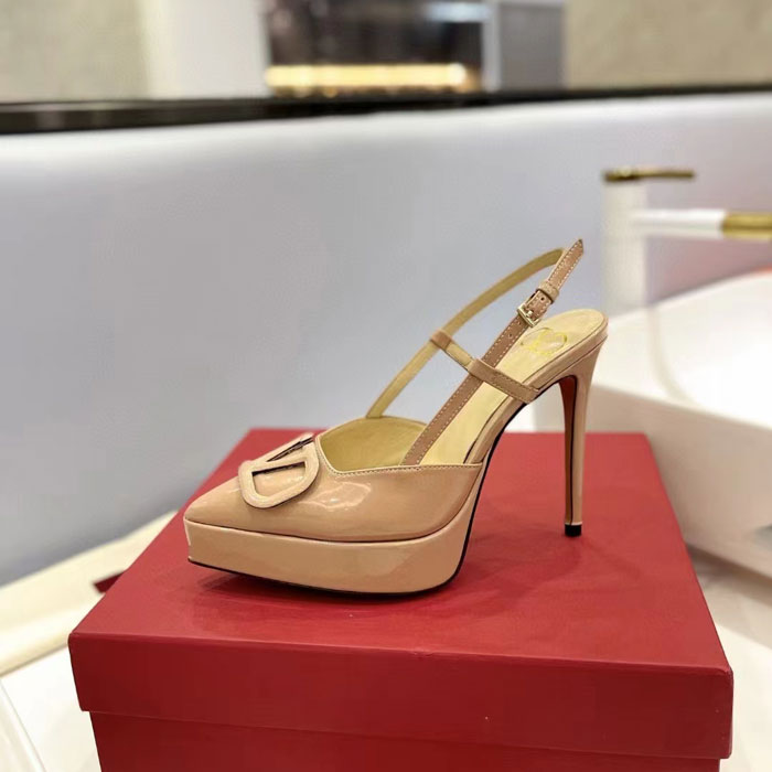 2023 Valentino women shoes