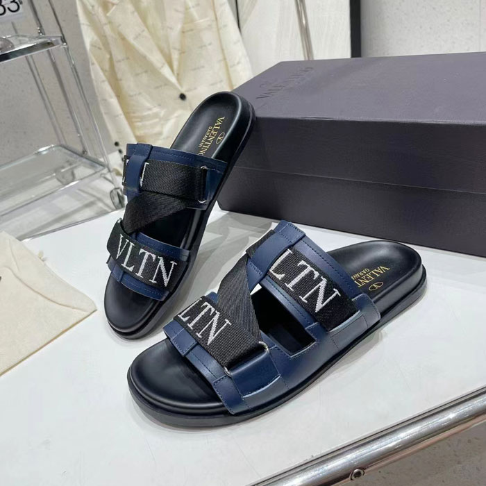 2023 Valentino women shoes