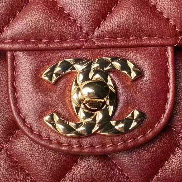 2024 CHANEL Mini handbag with top handle