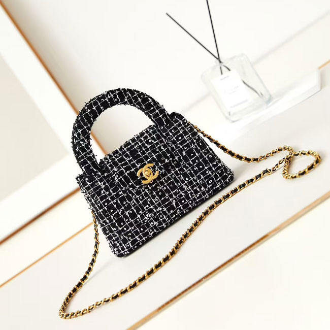 2024 Chanel 23K Kelly BAG WITH TOP HANDLE