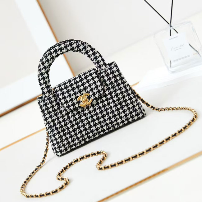 2024 Chanel 23K Kelly BAG WITH TOP HANDLE