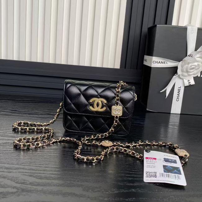 2025 Chanel CLUTCH WITH CHAIN