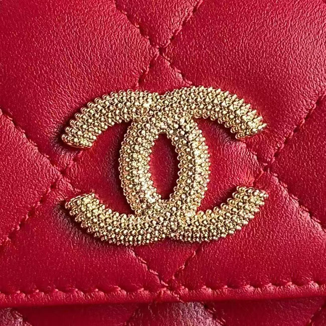 2025 Chanel CLUTCH WITH CHAIN