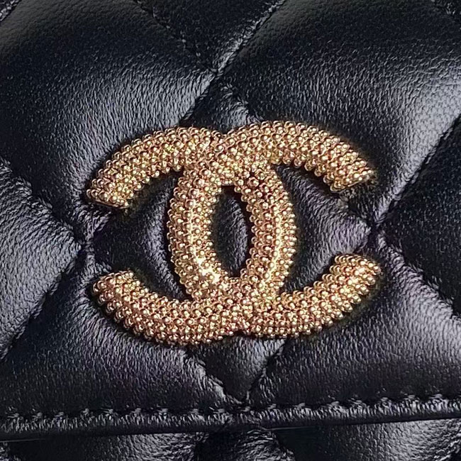 2025 Chanel CLUTCH WITH CHAIN