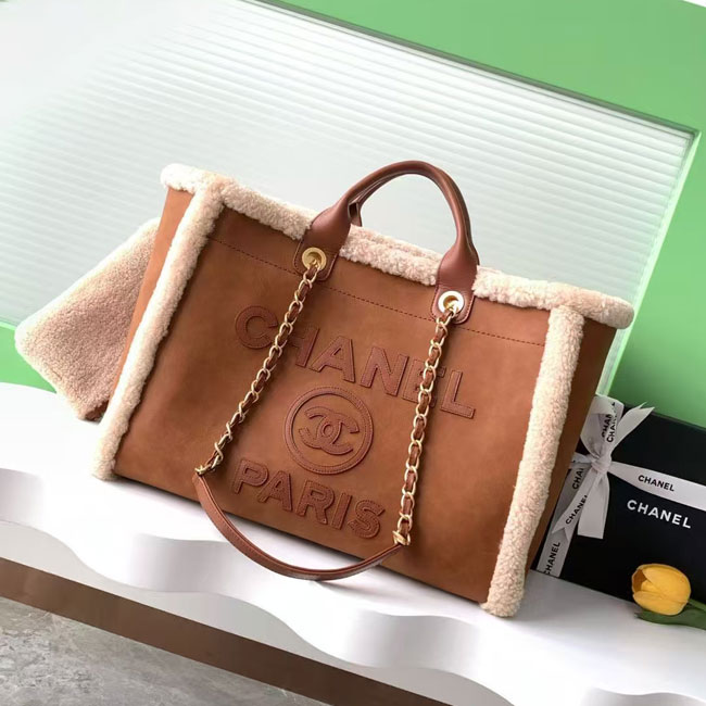 2025 Chanel SHOPPING BAG