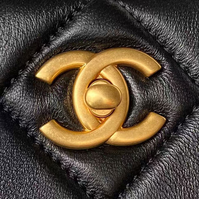 2025 Chanel SHOULDER BAG