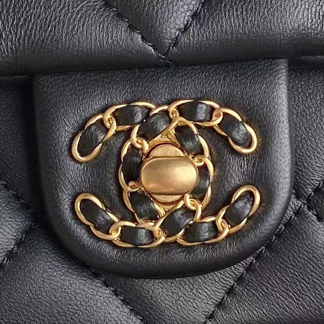 2025 Chanel SMALL FLAP BAG WITH TOP HANDLE