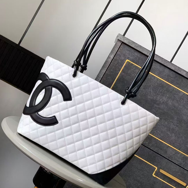 2025 Chanel TOTE BAG