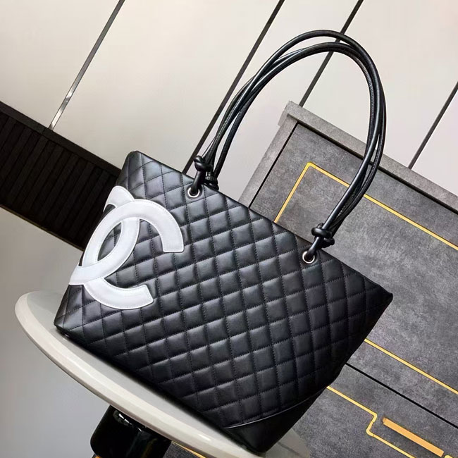 2025 Chanel TOTE BAG