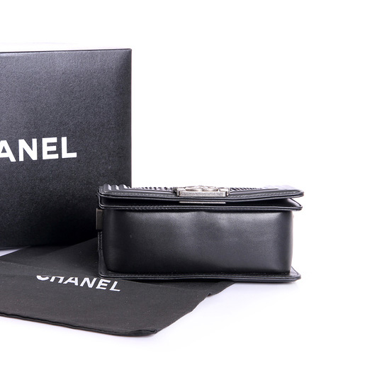 Boy Chanel Flap Shoulder Bag Genuine Python Leather A37006 Black