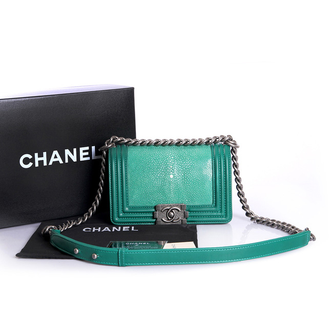 Boy Chanel Flap Shoulder Bag Original Pearl Leather A37006 Green