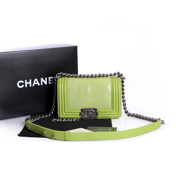 Boy Chanel Flap Shoulder Bag Original Pearl Leather A37006 LightGreen