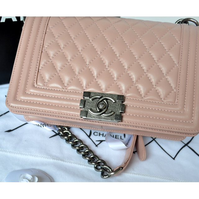 Boy Chanel Flap Shoulder Bag Original Sheepskin Leather A67086 Pink