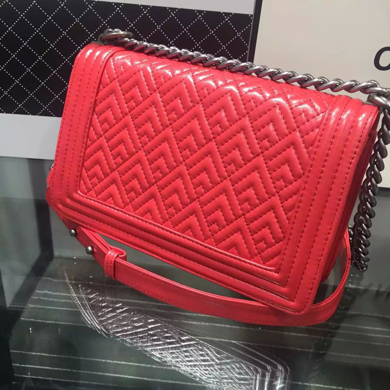 Boy Chanel Flap Shoulder Bag Sheepskin Leather A67086 Red