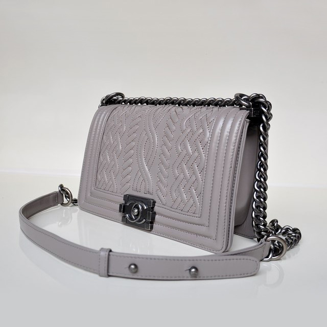 Boy Chanel Flap Shoulder Bag Sheepskin leather A66037 in Gray