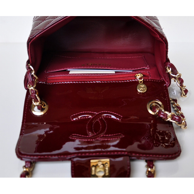 Chanel 1115 mini Classic Flap Bag Patent Leather Claret in Gold