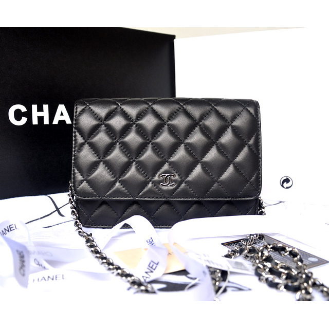 Chanel A33814 Original Sheepskin Leather mini Flap Bag Black with Silver