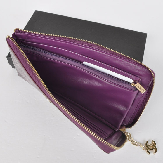 Chanel A40319 Purple Patent Leather Zippy Wallet