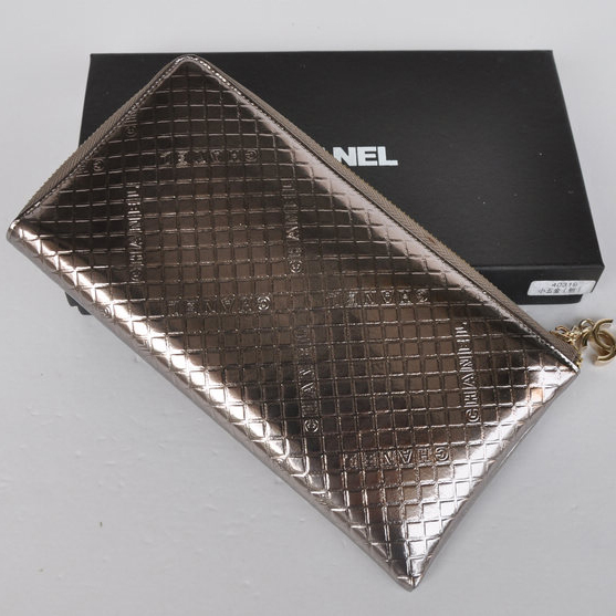 Chanel A40319 Silver Patent Leather Zippy Wallet