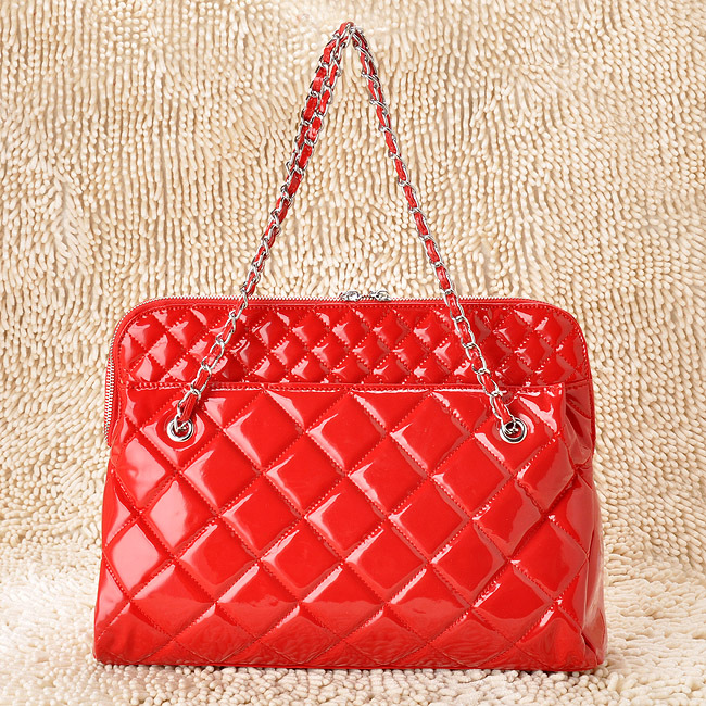 Chanel A49274 Patent Leather Shoulder Bag Red